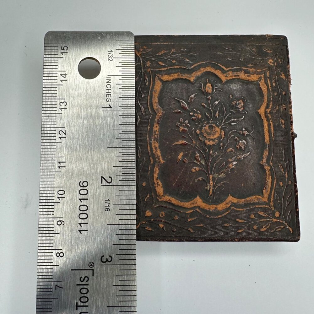 Antique Daguerreotype Photograph 1/9th Plate Victorian Woman Book Leather Case - Picture 14 of 14